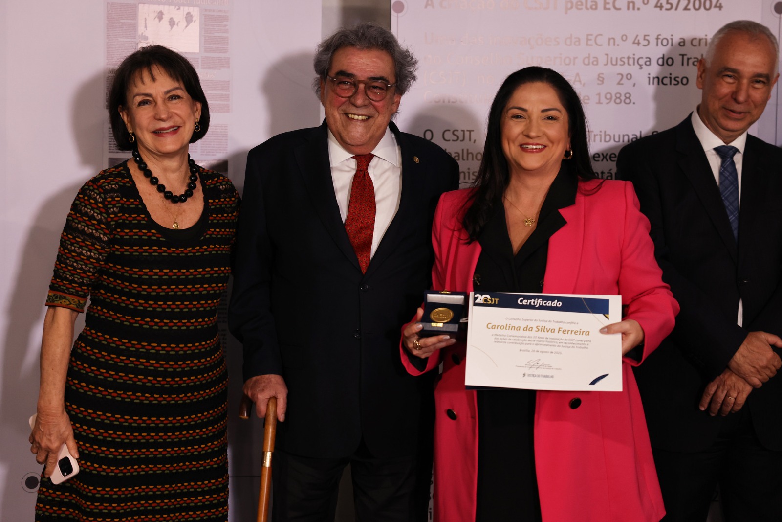 Min. Peduzzi, Min. Aloysio, Carolina e Min. Augusto.